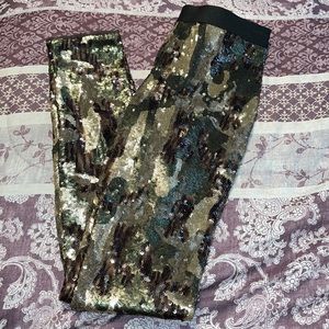 BCBG MAXAZRIA Dena (Dkfatgcom) Sequin Camo Pants